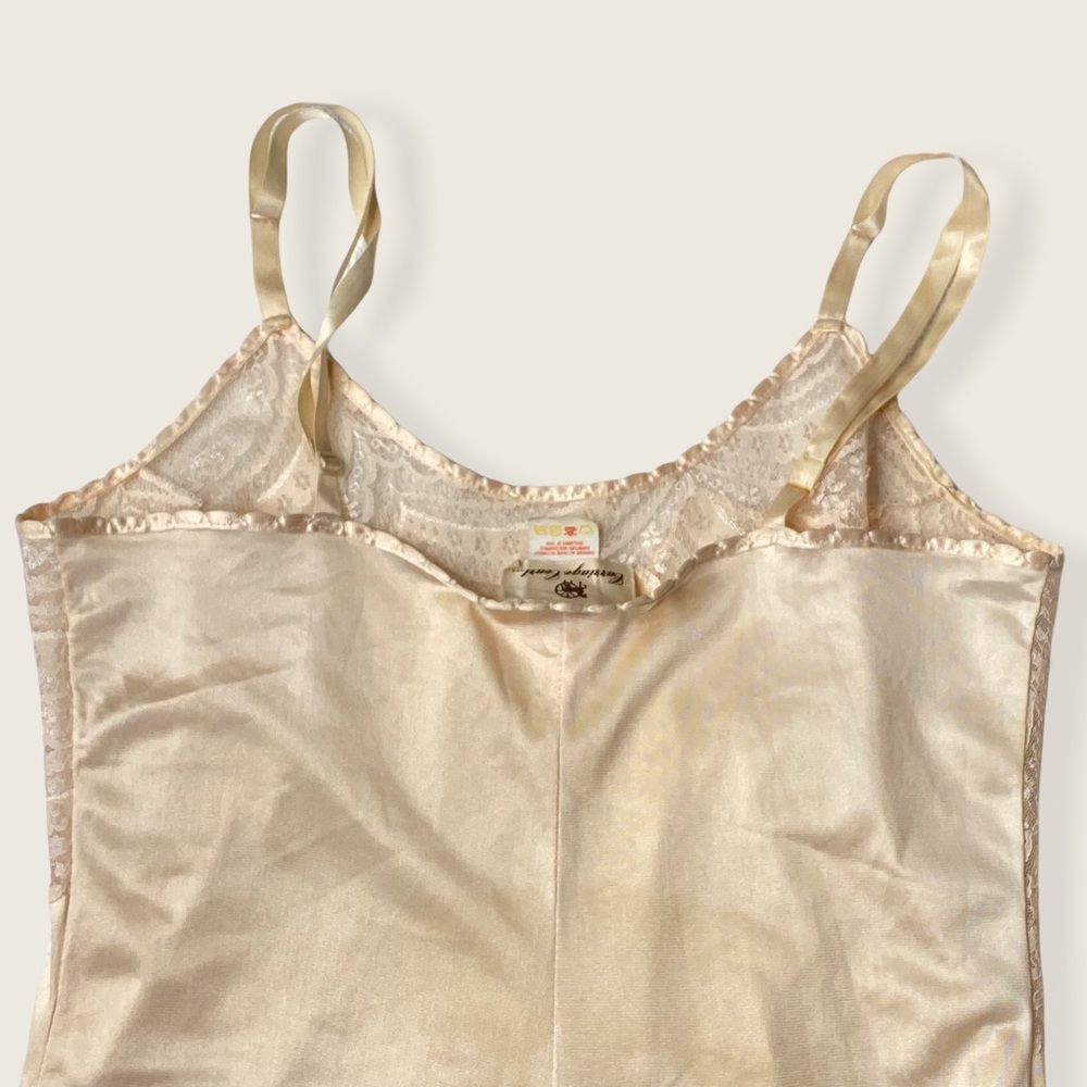 Vintage Carriage Court Cream Blush Satin Slip 32 - Picture 7 of 15